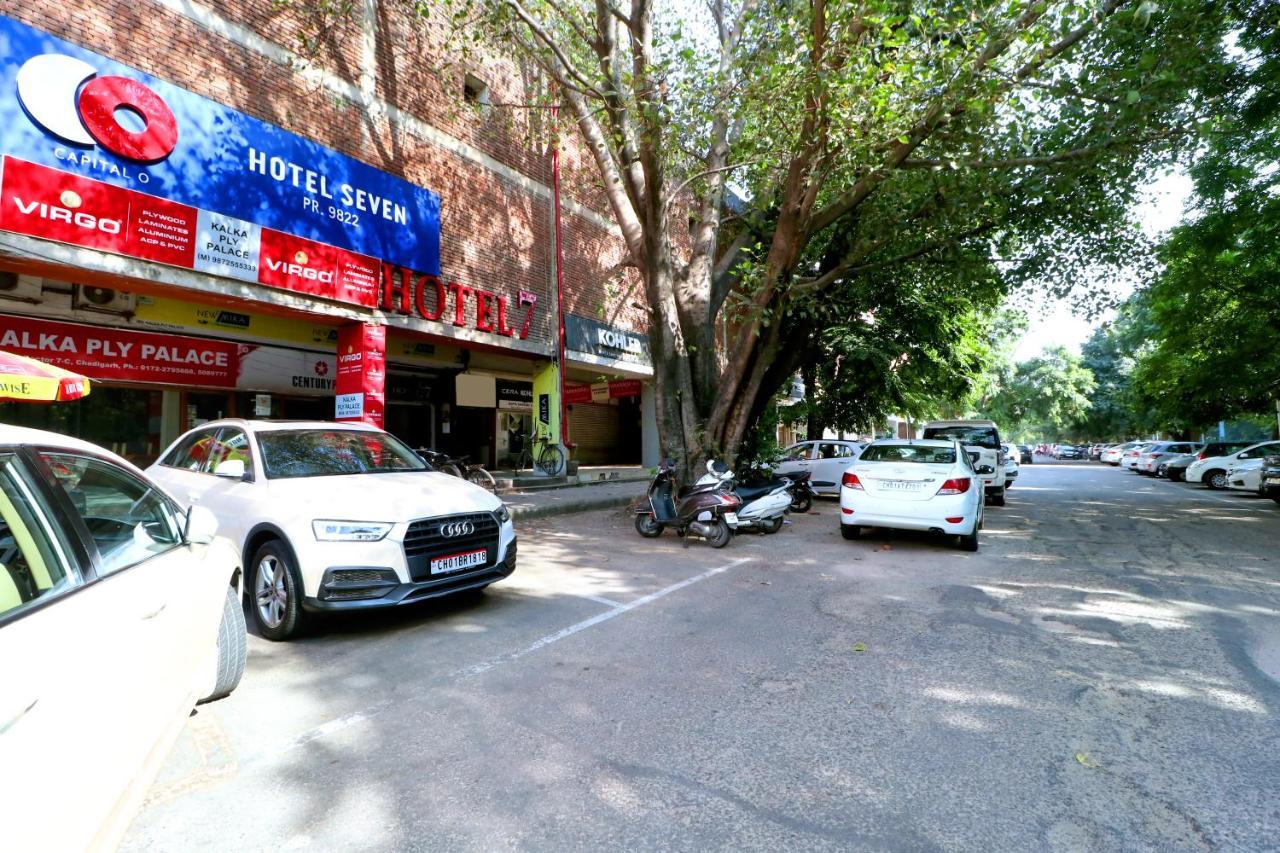 Hotel Seven- Center Of City Chandīgarh Eksteriør bilde