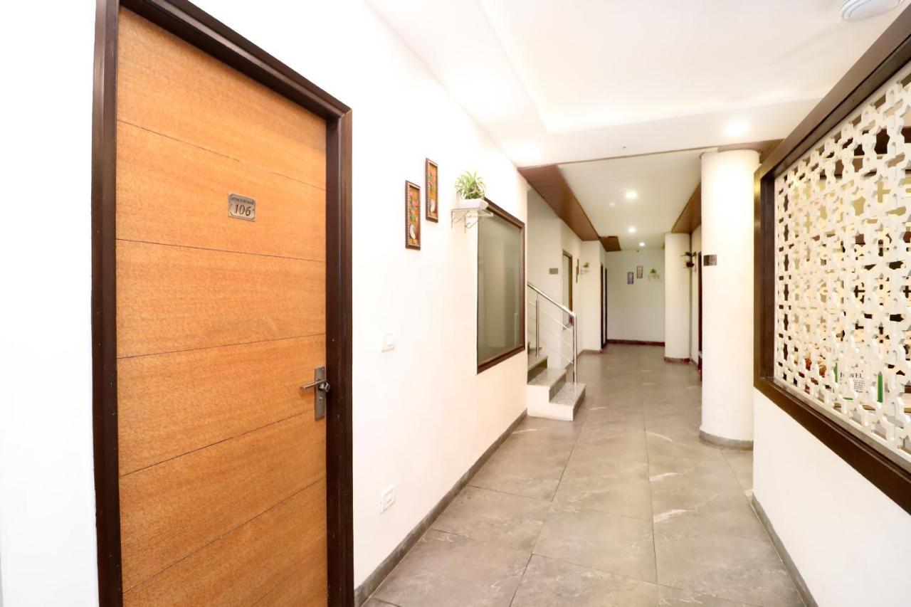 Hotel Seven- Center Of City Chandīgarh Eksteriør bilde