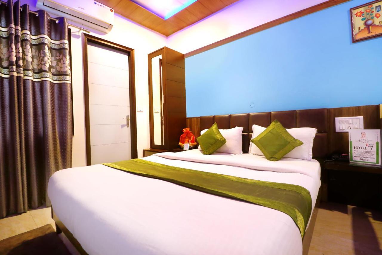 Hotel Seven- Center Of City Chandīgarh Eksteriør bilde