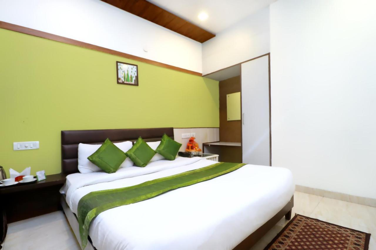 Hotel Seven- Center Of City Chandīgarh Eksteriør bilde