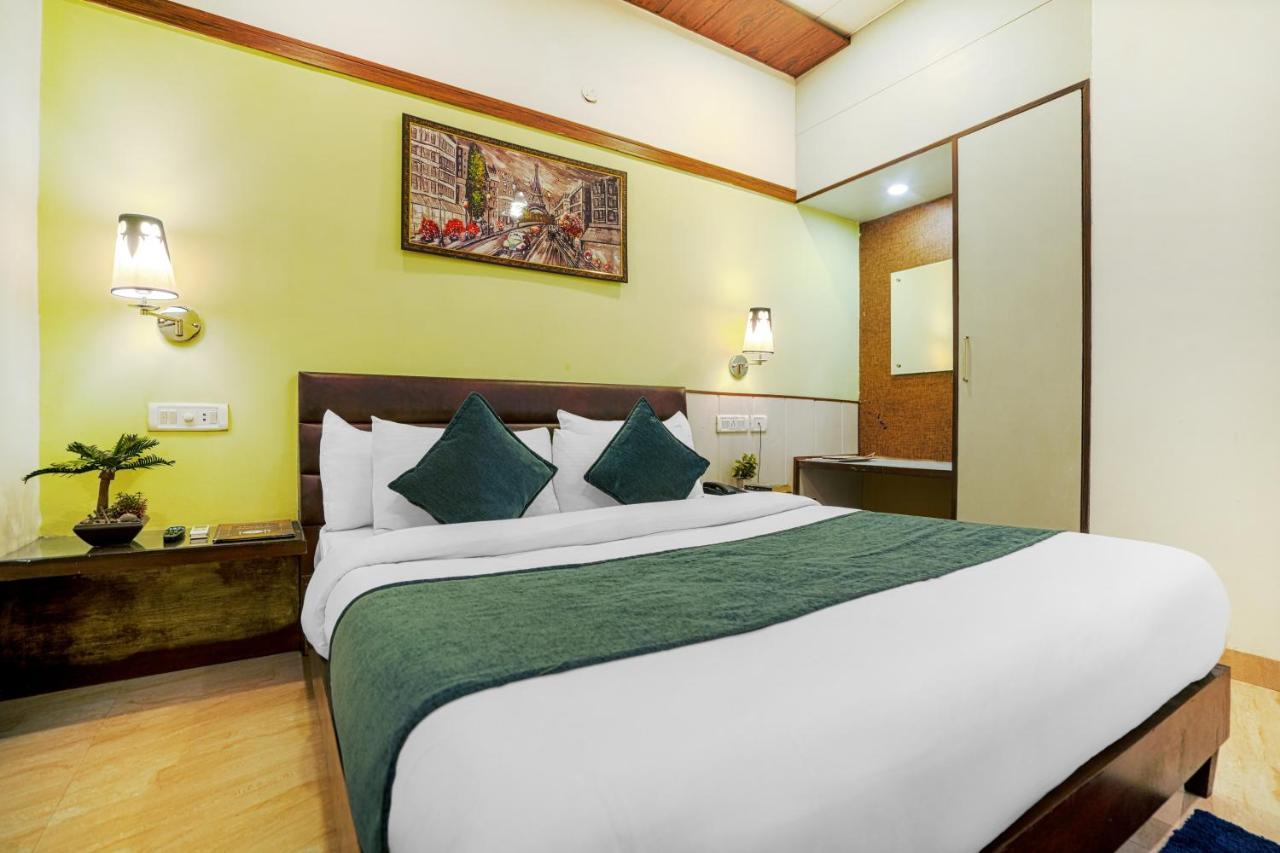 Hotel Seven- Center Of City Chandīgarh Eksteriør bilde