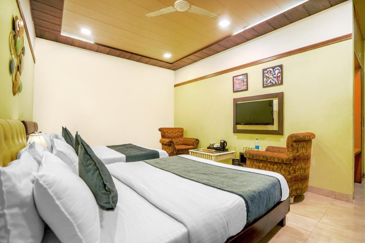 Hotel Seven- Center Of City Chandīgarh Eksteriør bilde