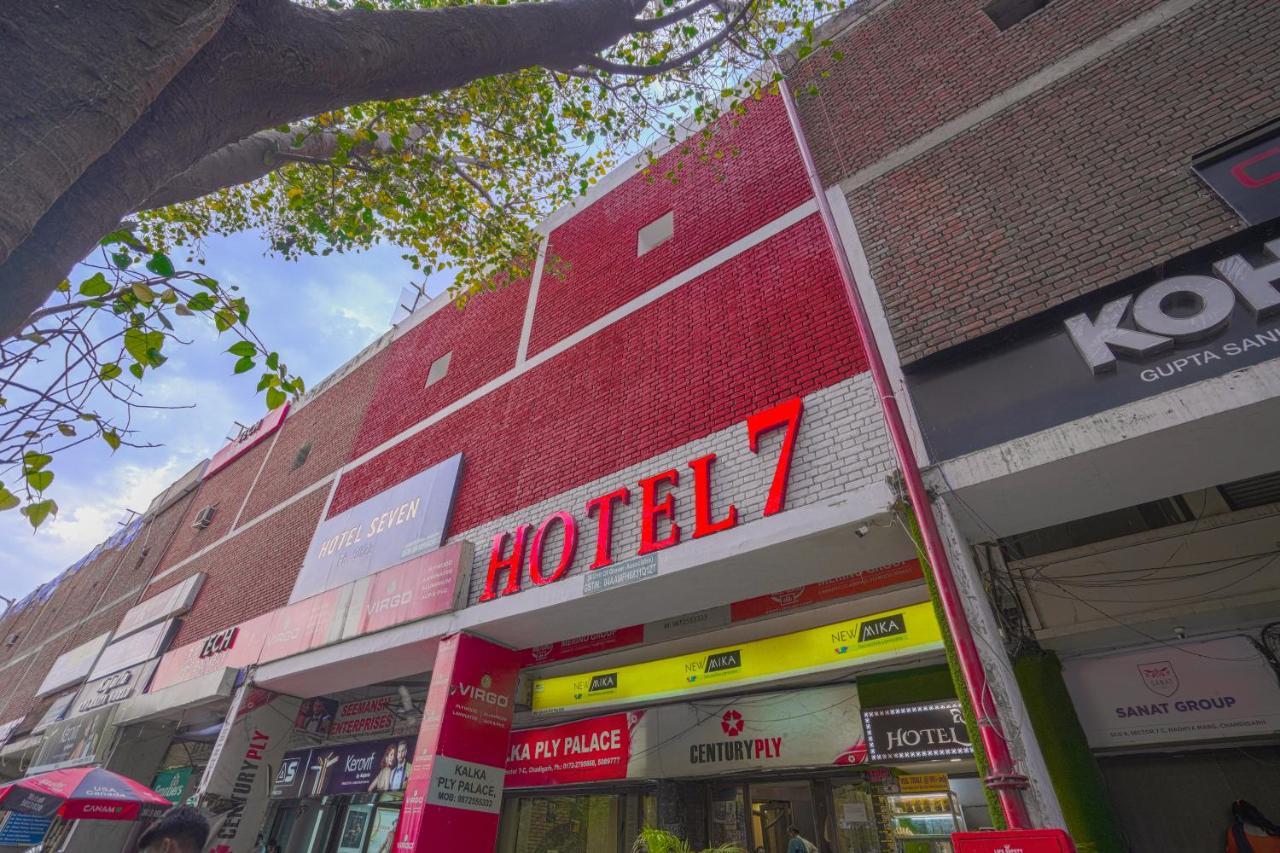 Hotel Seven- Center Of City Chandīgarh Eksteriør bilde