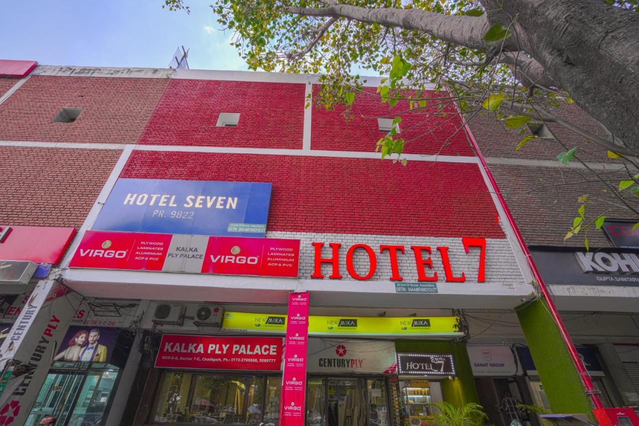 Hotel Seven- Center Of City Chandīgarh Eksteriør bilde