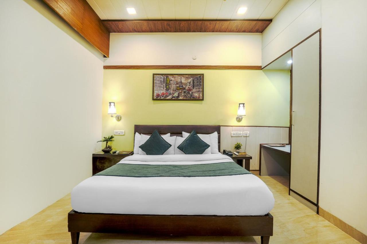 Hotel Seven- Center Of City Chandīgarh Eksteriør bilde