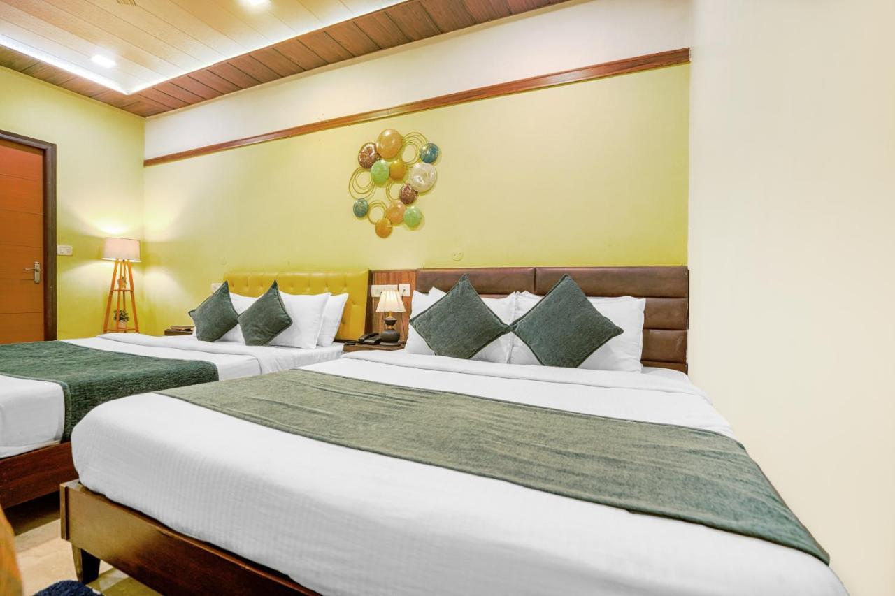 Hotel Seven- Center Of City Chandīgarh Eksteriør bilde